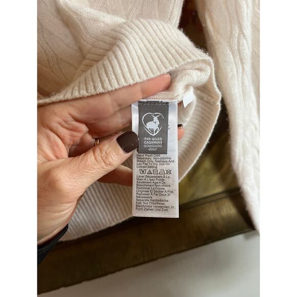 J. Crew Cashmere Shrunken Cable Knit V-neck Cardigan S - Picture 4 of 9